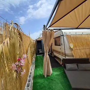 Caravana Rosa Camping